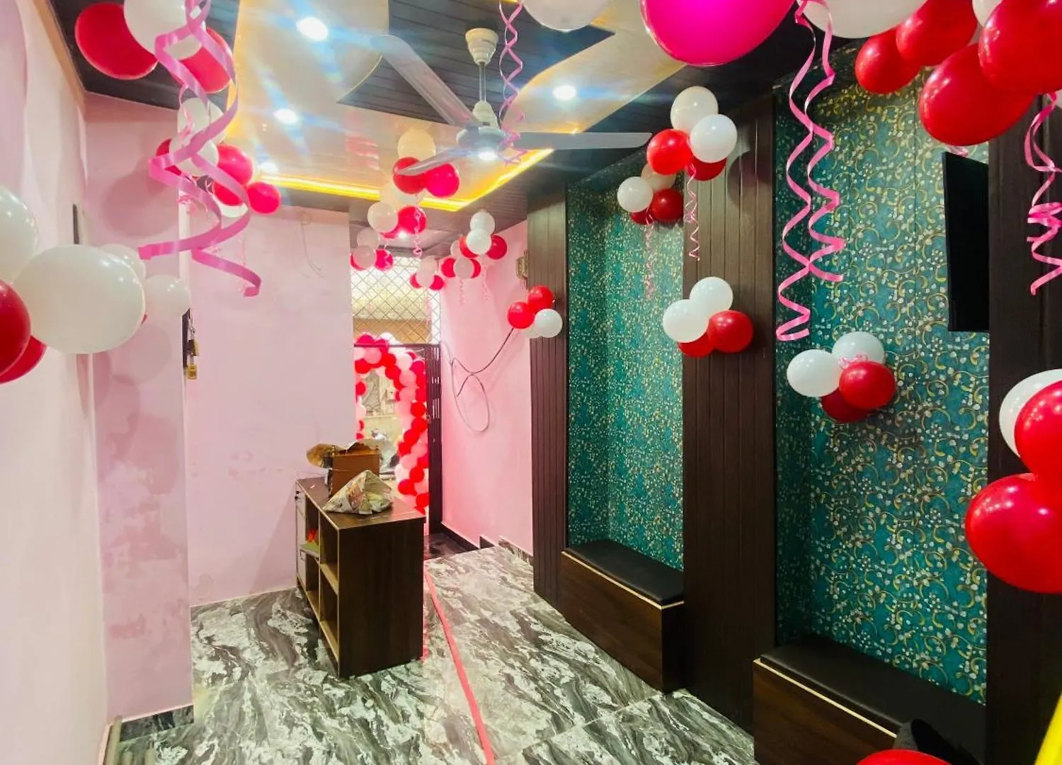 ゲストハウス India Palace バラナシ インド
